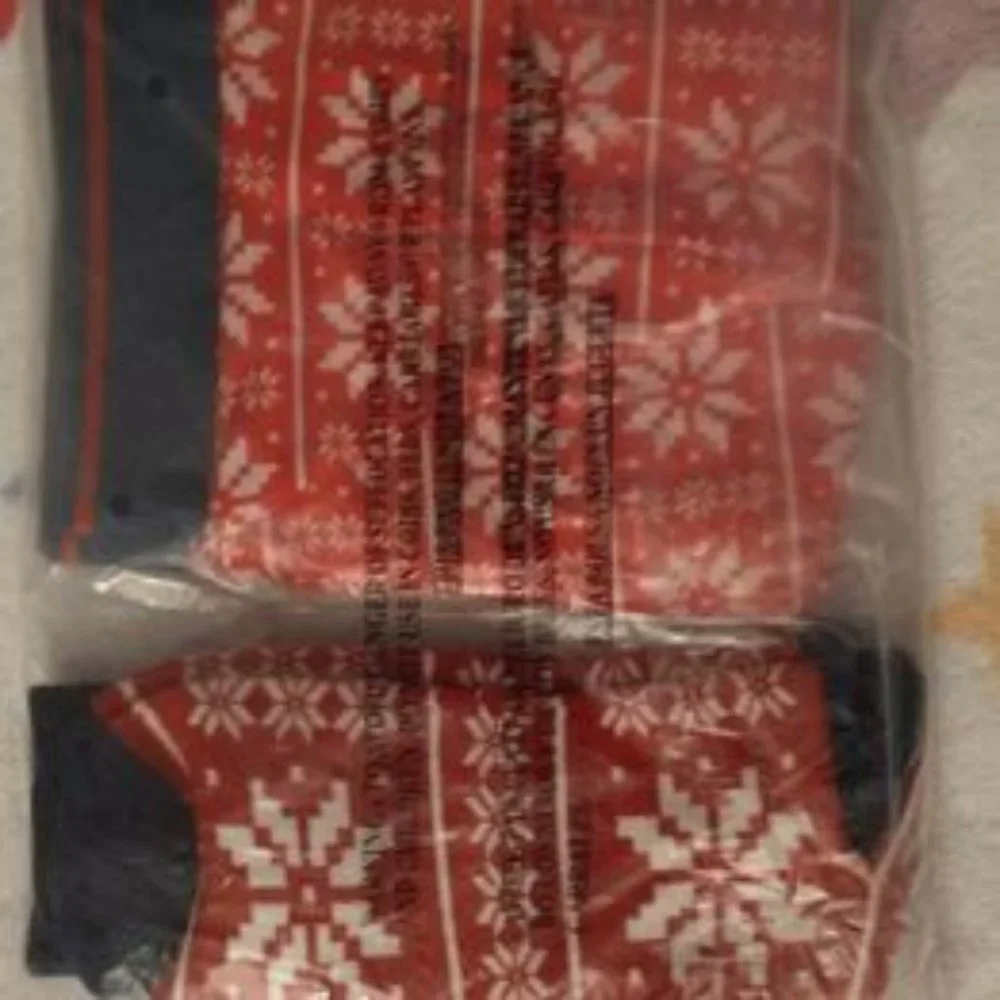 With Love Handcraft mens socks and underwear set  red snowflakes sz XL